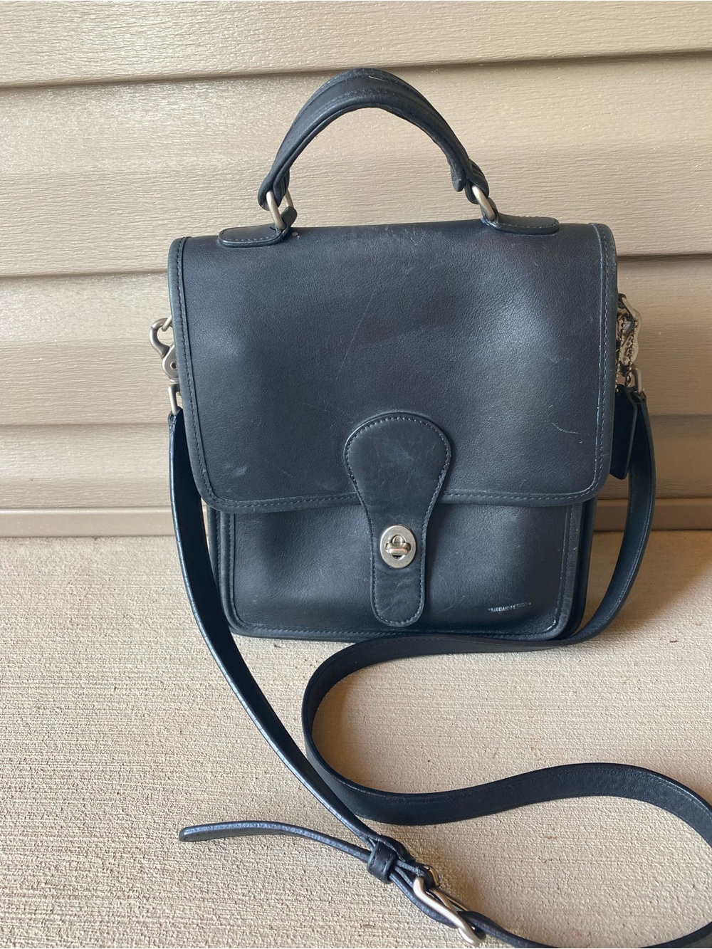 Coach Vintage Station Bag #5130 black leather with pewter hardware